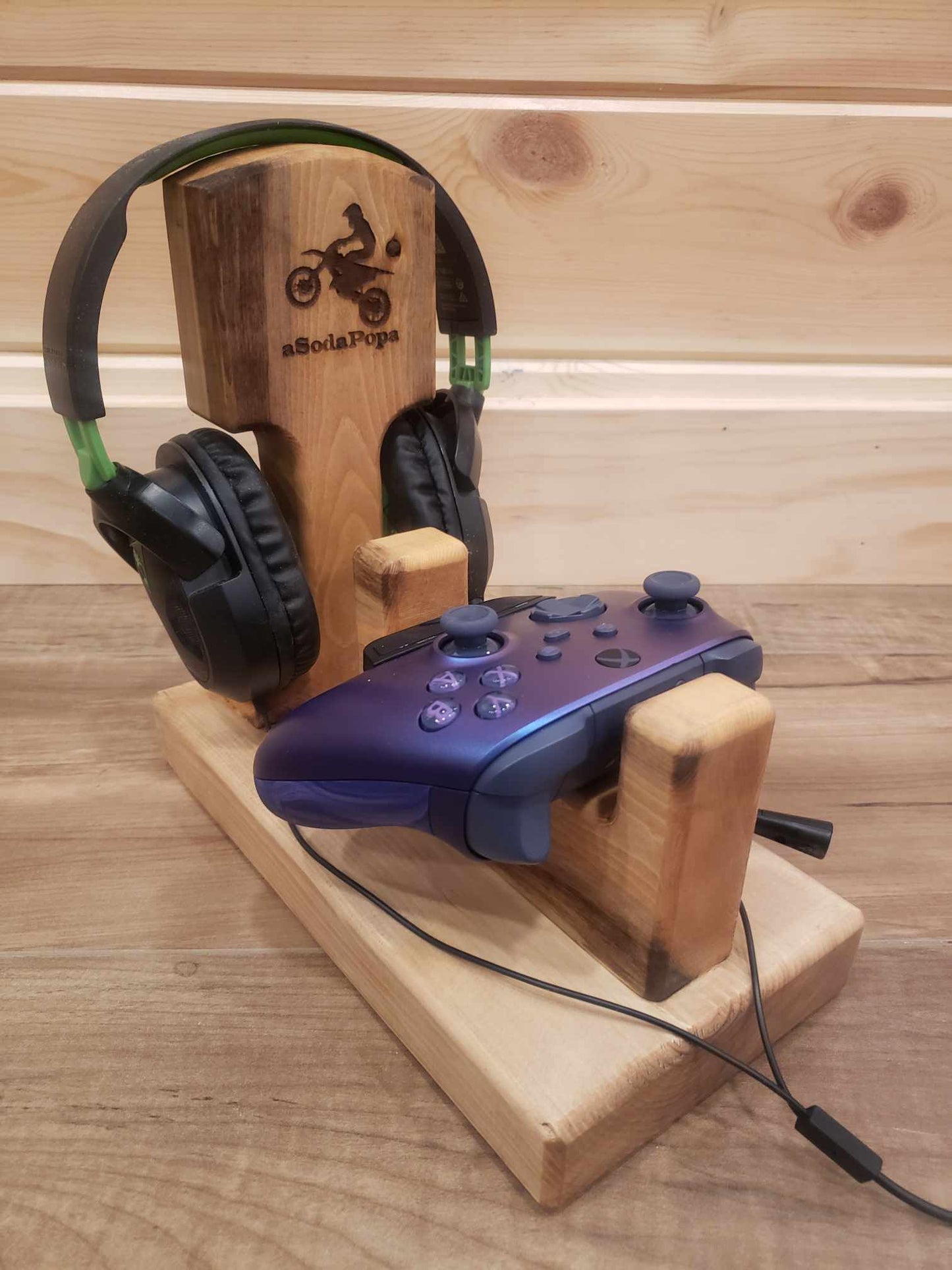 Customizable controller and headphone stand